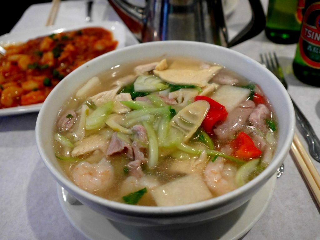 Lecker Süppchen in 456 Shangha Cuisine