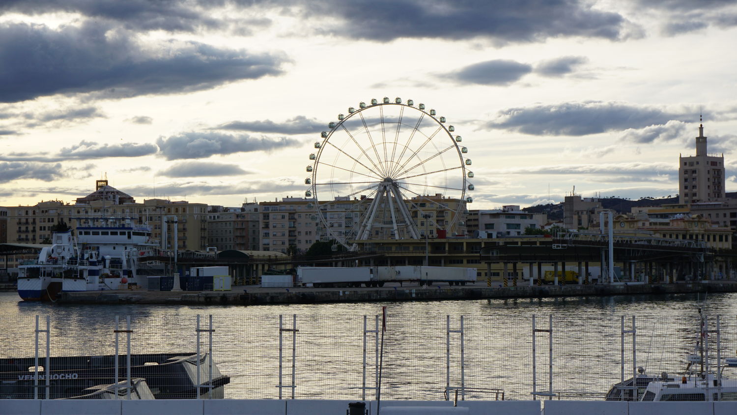Rundreise Andalusien Malaga der Hafen