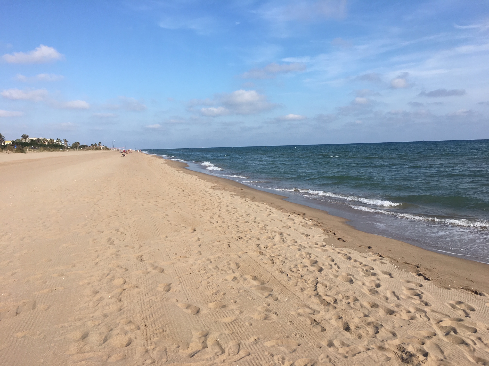 Strand in Gava- auswandern nach Spanien
